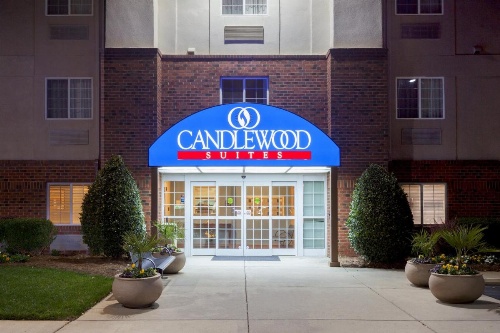 Candlewood Suites Raleigh Crabtree image 14