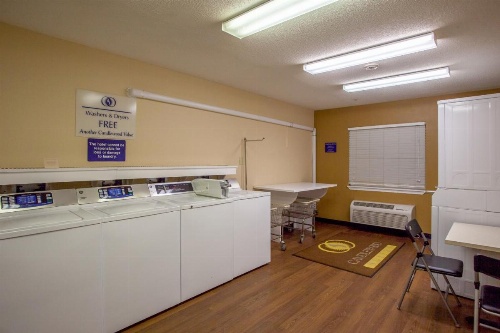 Candlewood Suites Raleigh Crabtree image 24
