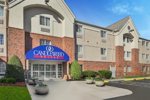 Candlewood Suites Raleigh Crabtree image 29
