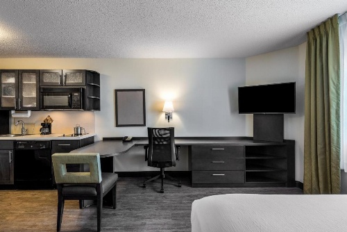 Candlewood Suites Raleigh Crabtree image 33