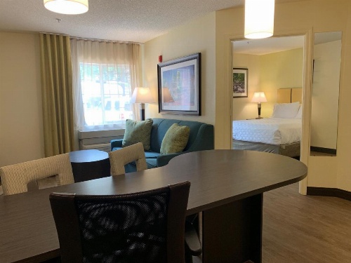 Candlewood Suites Raleigh Crabtree image 34