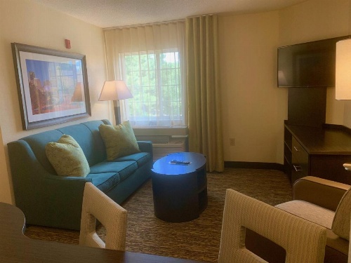 Candlewood Suites Raleigh Crabtree image 42
